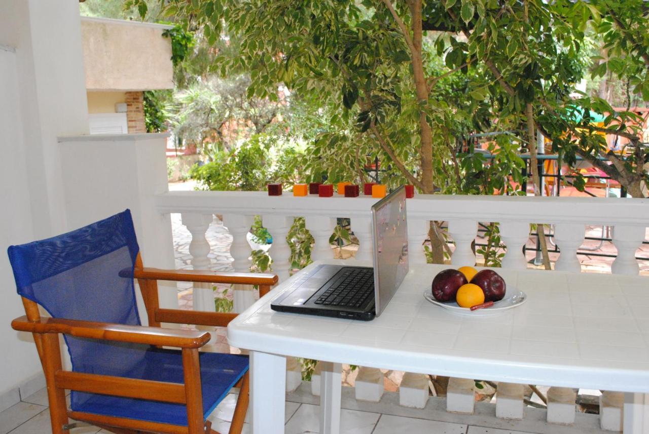 Kuris Studios & Apartments Vasilikos  Luaran gambar