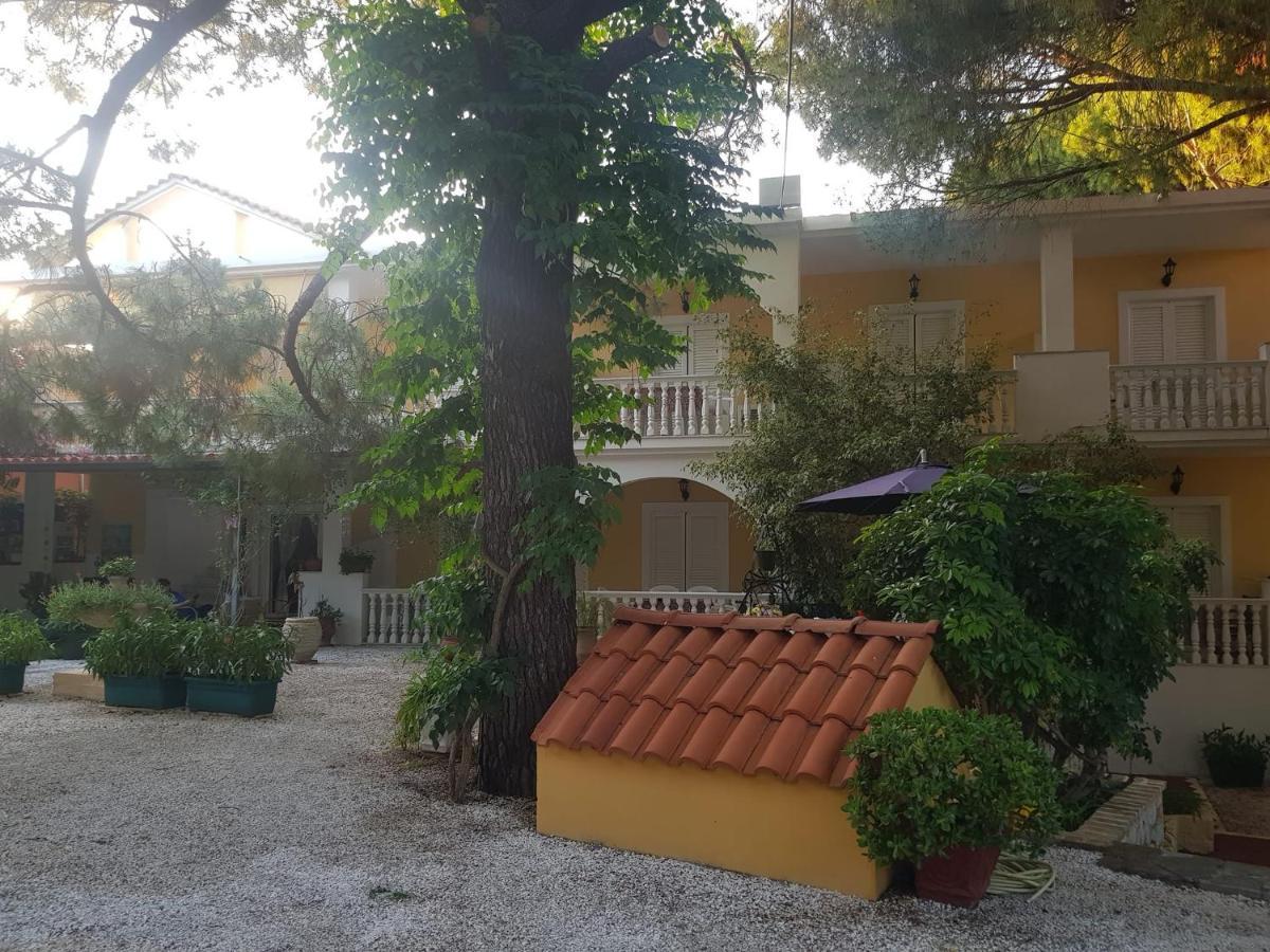 Kuris Studios & Apartments Vasilikos  Luaran gambar